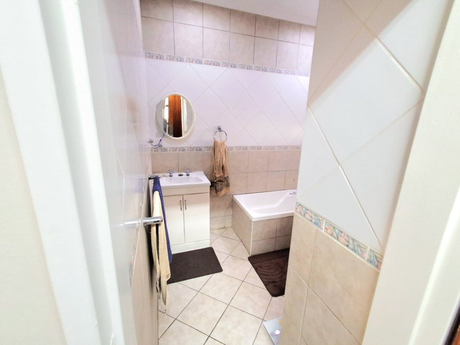 4 Bedroom Property for Sale in Vaalpark Free State